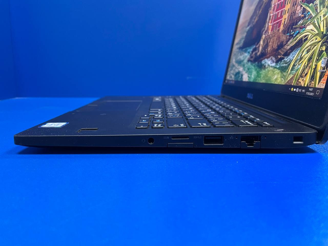 q93_17629c53613089001bc51902f0696b2e254c1f5fa3f28eb23323b9d651d6afe8