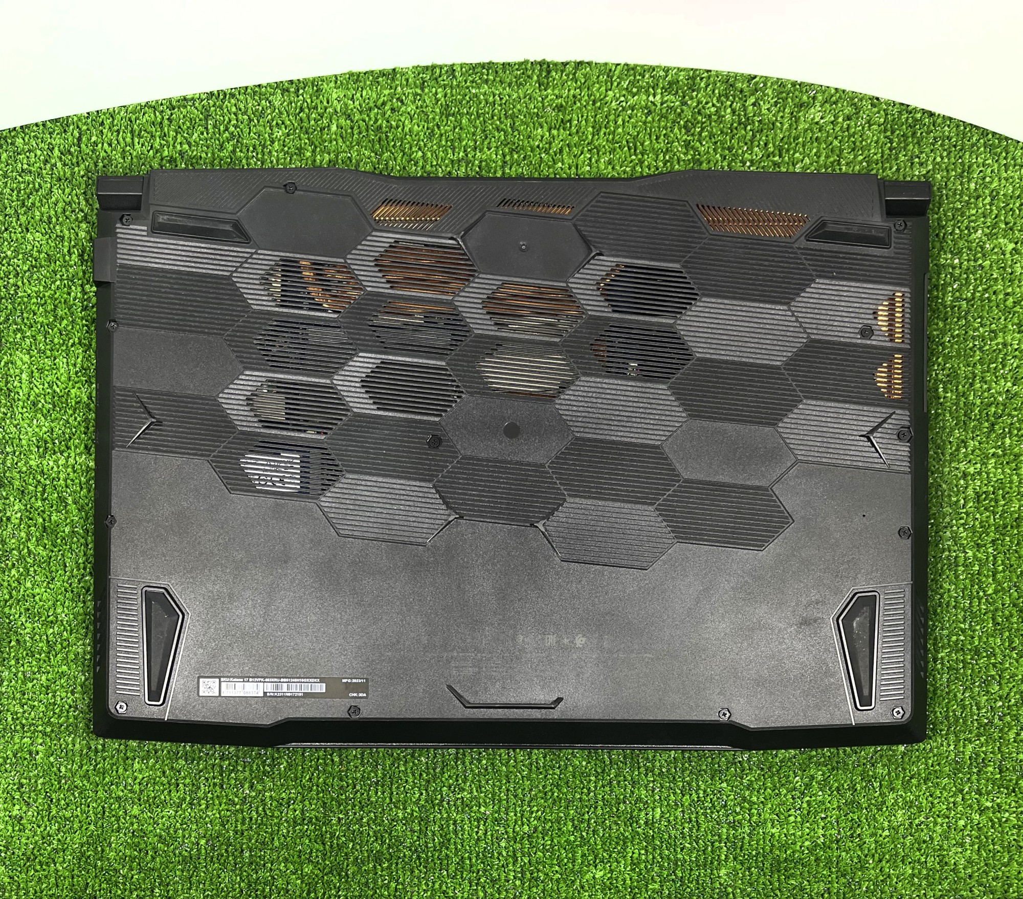 NOT-MSI-182 (1)